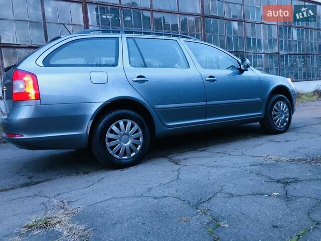 Сірий Шкода Октавія, об'ємом двигуна 1.6 л та пробігом 315 тис. км за 8000 $, фото 17 на Automoto.ua