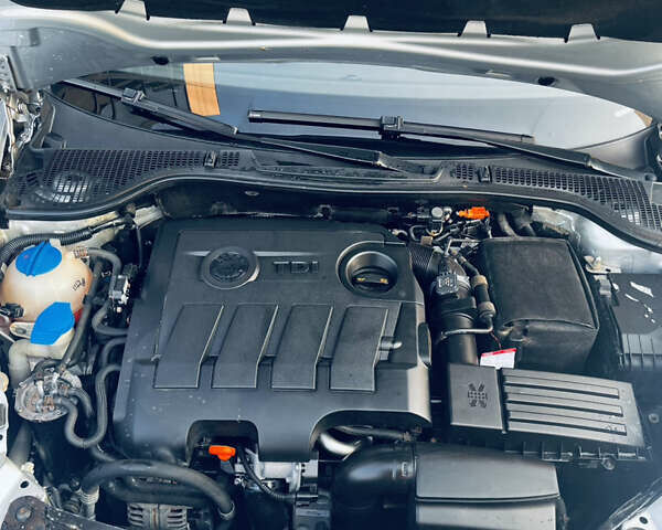 Сірий Шкода Октавія, об'ємом двигуна 1.6 л та пробігом 303 тис. км за 7100 $, фото 8 на Automoto.ua