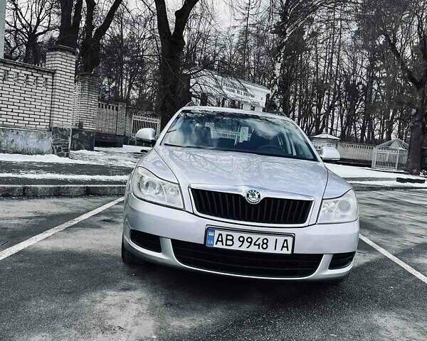 Серый Шкода Октавия, объемом двигателя 1.6 л и пробегом 221 тыс. км за 7900 $, фото 2 на Automoto.ua