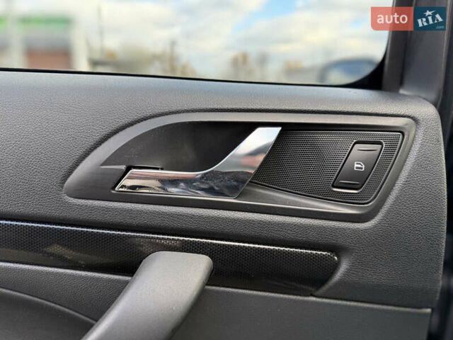 Серый Шкода Октавия, объемом двигателя 1.97 л и пробегом 270 тыс. км за 11100 $, фото 51 на Automoto.ua