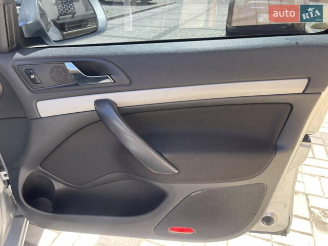 Серый Шкода Октавия, объемом двигателя 1.6 л и пробегом 290 тыс. км за 8900 $, фото 5 на Automoto.ua