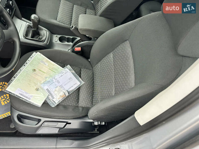 Серый Шкода Октавия, объемом двигателя 1.6 л и пробегом 215 тыс. км за 7999 $, фото 40 на Automoto.ua