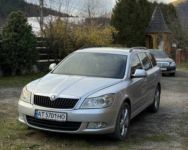 Сірий Шкода Октавія, об'ємом двигуна 1.97 л та пробігом 381 тис. км за 8000 $, фото 16 на Automoto.ua