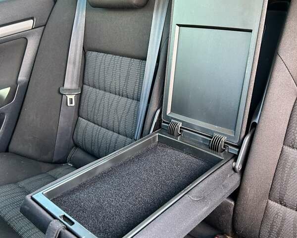 Серый Шкода Октавия, объемом двигателя 1.6 л и пробегом 366 тыс. км за 7600 $, фото 21 на Automoto.ua