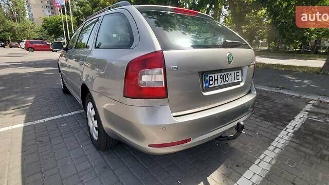 Серый Шкода Октавия, объемом двигателя 1.6 л и пробегом 270 тыс. км за 9100 $, фото 46 на Automoto.ua