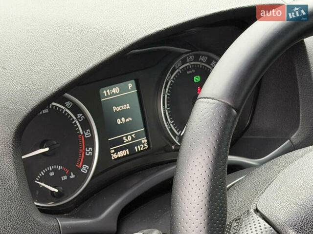 Сірий Шкода Октавія, об'ємом двигуна 1.97 л та пробігом 260 тис. км за 11000 $, фото 32 на Automoto.ua