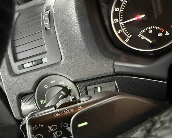 Сірий Шкода Октавія, об'ємом двигуна 2 л та пробігом 270 тис. км за 12000 $, фото 70 на Automoto.ua