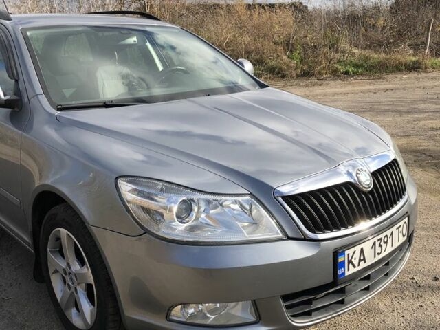 Сірий Шкода Октавія, об'ємом двигуна 1.6 л та пробігом 240 тис. км за 8900 $, фото 2 на Automoto.ua