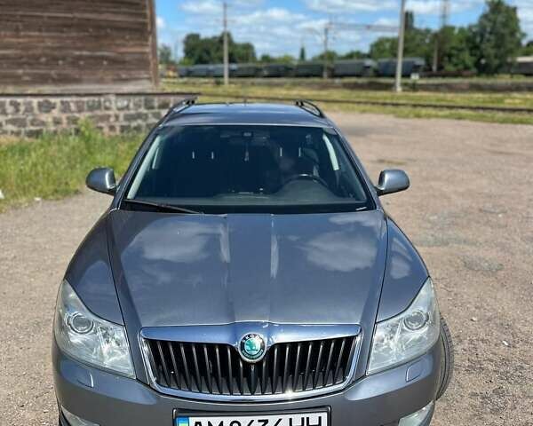 Серый Шкода Октавия, объемом двигателя 1.6 л и пробегом 249 тыс. км за 7999 $, фото 5 на Automoto.ua