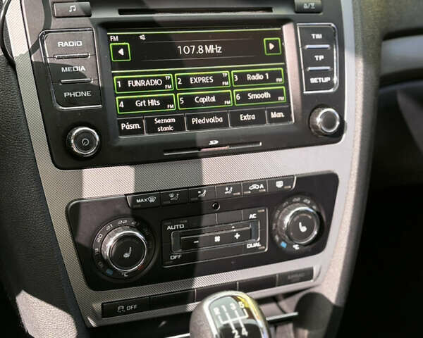 Сірий Шкода Октавія, об'ємом двигуна 1.6 л та пробігом 286 тис. км за 8200 $, фото 14 на Automoto.ua