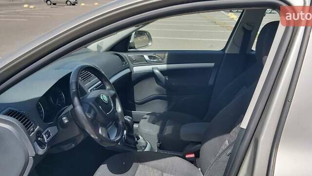 Серый Шкода Октавия, объемом двигателя 1.6 л и пробегом 270 тыс. км за 9100 $, фото 18 на Automoto.ua