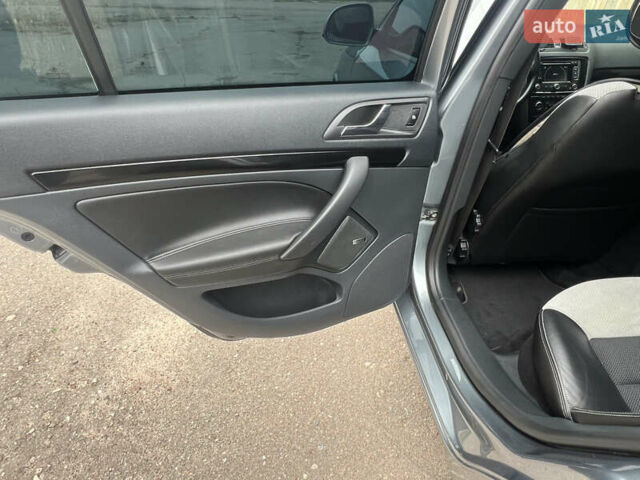 Сірий Шкода Октавія, об'ємом двигуна 1.97 л та пробігом 230 тис. км за 11000 $, фото 11 на Automoto.ua
