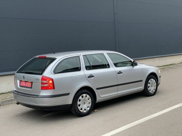 Шкода Октавия 2012 в Киеве на Automoto.ua Серый Шкода Октавия, объемом двигателя 1.6 л и пробегом 184 тыс. км за 6999 $, фото 1 на Automoto.ua