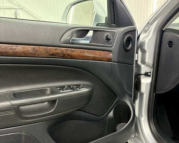 Серый Шкода Октавия, объемом двигателя 1.99 л и пробегом 344 тыс. км за 9800 $, фото 11 на Automoto.ua