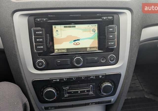 Сірий Шкода Октавія, об'ємом двигуна 1.6 л та пробігом 224 тис. км за 7800 $, фото 17 на Automoto.ua