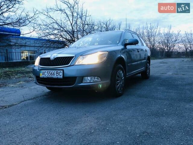 Сірий Шкода Октавія, об'ємом двигуна 1.6 л та пробігом 315 тис. км за 8000 $, фото 1 на Automoto.ua