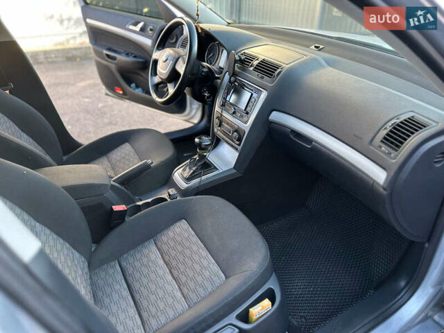 Сірий Шкода Октавія, об'ємом двигуна 1.6 л та пробігом 220 тис. км за 8500 $, фото 22 на Automoto.ua