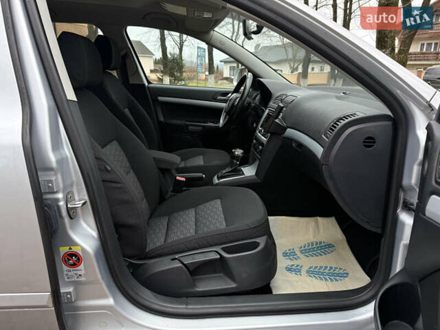 Серый Шкода Октавия, объемом двигателя 1.6 л и пробегом 280 тыс. км за 8200 $, фото 26 на Automoto.ua