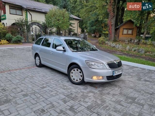 Шкода Октавия 2012 в Дрогобыче на Automoto.ua Серый Шкода Октавия, объемом двигателя 1.39 л и пробегом 330 тыс. км за 6750 $, фото 3 на Automoto.ua