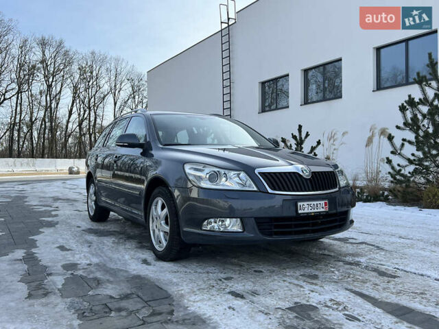 Серый Шкода Октавия, объемом двигателя 2 л и пробегом 191 тыс. км за 11850 $, фото 4 на Automoto.ua