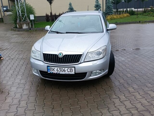 Серый Шкода Октавия, объемом двигателя 2 л и пробегом 265 тыс. км за 7500 $, фото 1 на Automoto.ua