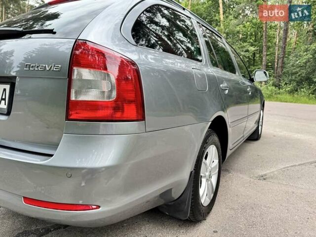 Шкода Октавия 2012 в Житомире на Automoto.ua Серый Шкода Октавия, объемом двигателя 1.6 л и пробегом 210 тыс. км за 8400 $, фото 8 на Automoto.ua