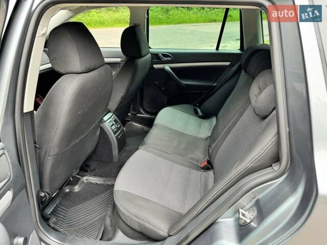 Шкода Октавия 2012 в Житомире на Automoto.ua Серый Шкода Октавия, объемом двигателя 1.6 л и пробегом 210 тыс. км за 8400 $, фото 12 на Automoto.ua