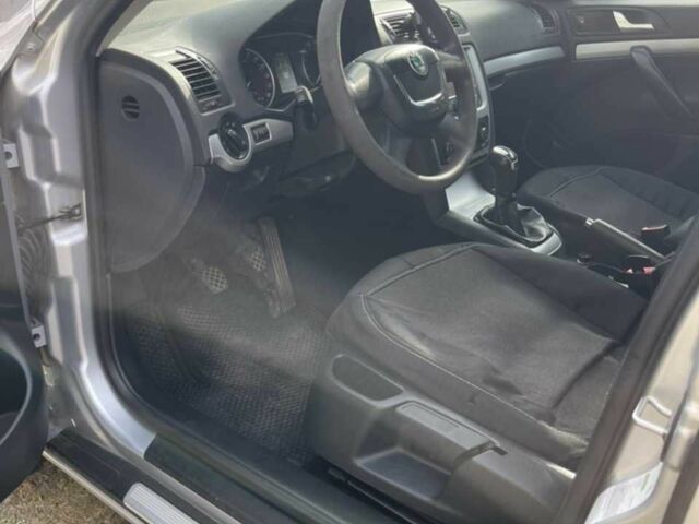 Серый Шкода Октавия, объемом двигателя 1.6 л и пробегом 309 тыс. км за 9100 $, фото 10 на Automoto.ua