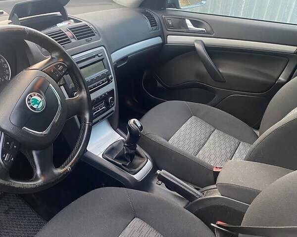 Серый Шкода Октавия, объемом двигателя 1.97 л и пробегом 200 тыс. км за 9500 $, фото 42 на Automoto.ua