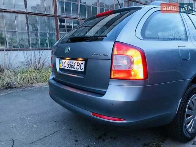 Сірий Шкода Октавія, об'ємом двигуна 1.6 л та пробігом 315 тис. км за 8000 $, фото 12 на Automoto.ua