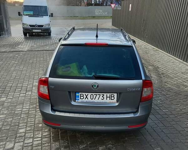 Серый Шкода Октавия, объемом двигателя 1.6 л и пробегом 190 тыс. км за 9000 $, фото 11 на Automoto.ua