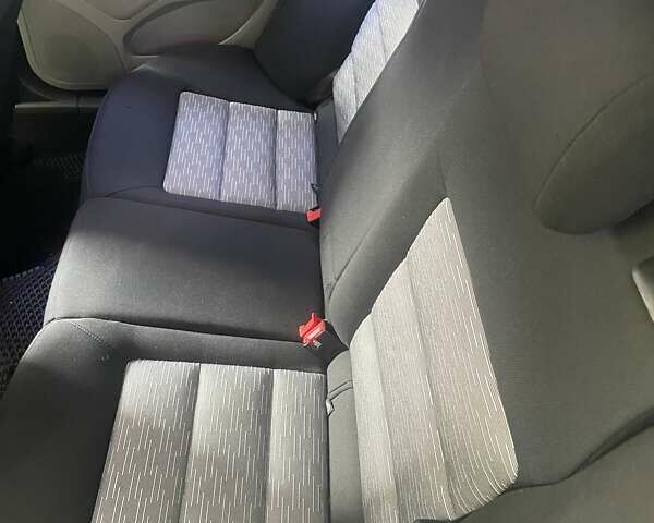 Сірий Шкода Октавія, об'ємом двигуна 1.6 л та пробігом 307 тис. км за 7500 $, фото 3 на Automoto.ua