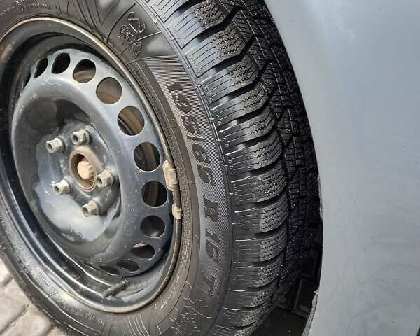 Серый Шкода Октавия, объемом двигателя 1.6 л и пробегом 190 тыс. км за 9000 $, фото 7 на Automoto.ua
