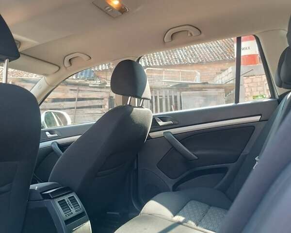 Серый Шкода Октавия, объемом двигателя 1.99 л и пробегом 260 тыс. км за 8000 $, фото 10 на Automoto.ua