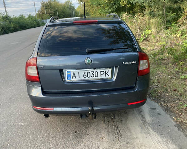Серый Шкода Октавия, объемом двигателя 1.6 л и пробегом 345 тыс. км за 7900 $, фото 2 на Automoto.ua