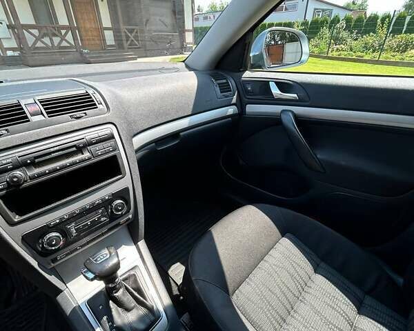 Серый Шкода Октавия, объемом двигателя 1.6 л и пробегом 262 тыс. км за 8200 $, фото 20 на Automoto.ua