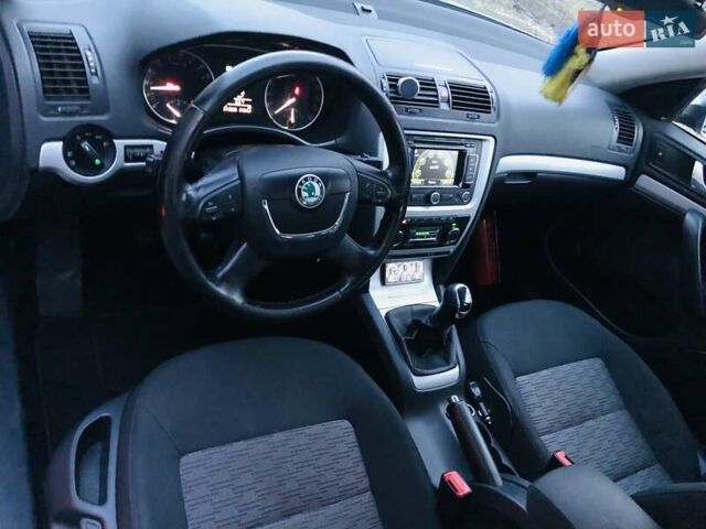 Сірий Шкода Октавія, об'ємом двигуна 1.6 л та пробігом 315 тис. км за 8000 $, фото 29 на Automoto.ua