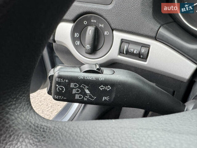 Серый Шкода Октавия, объемом двигателя 1.6 л и пробегом 213 тыс. км за 8750 $, фото 14 на Automoto.ua