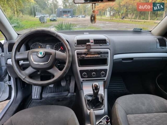 Шкода Октавия 2012 в Дрогобыче на Automoto.ua Серый Шкода Октавия, объемом двигателя 1.39 л и пробегом 330 тыс. км за 6750 $, фото 14 на Automoto.ua