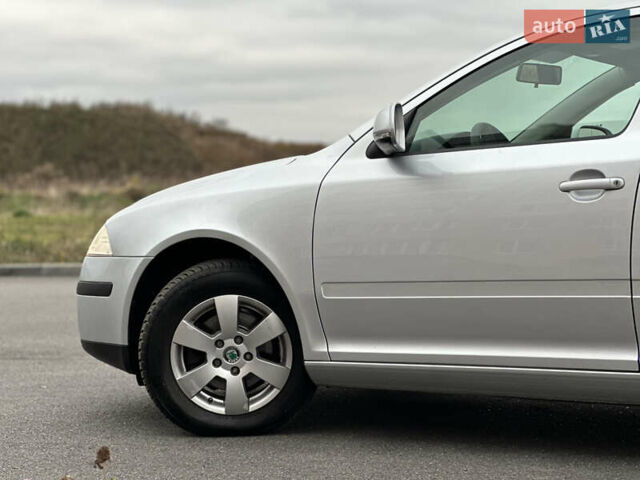 Серый Шкода Октавия, объемом двигателя 1.6 л и пробегом 215 тыс. км за 7999 $, фото 15 на Automoto.ua