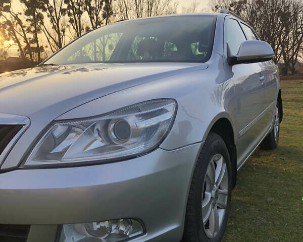 Серый Шкода Октавия, объемом двигателя 1.6 л и пробегом 297 тыс. км за 8300 $, фото 4 на Automoto.ua