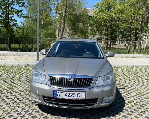 Серый Шкода Октавия, объемом двигателя 1.6 л и пробегом 360 тыс. км за 6500 $, фото 8 на Automoto.ua