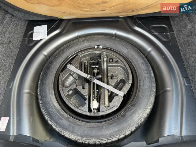 Серый Шкода Октавия, объемом двигателя 1.97 л и пробегом 270 тыс. км за 11100 $, фото 55 на Automoto.ua