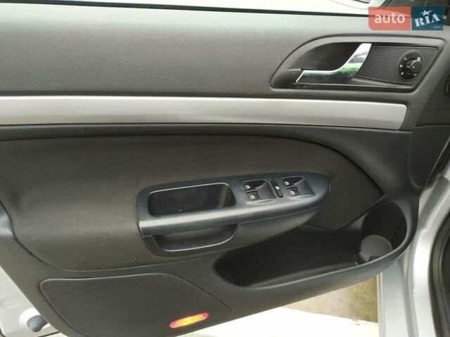Серый Шкода Октавия, объемом двигателя 1.8 л и пробегом 200 тыс. км за 8499 $, фото 11 на Automoto.ua