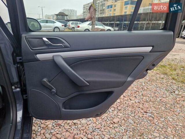 Серый Шкода Октавия, объемом двигателя 2 л и пробегом 284 тыс. км за 11450 $, фото 33 на Automoto.ua