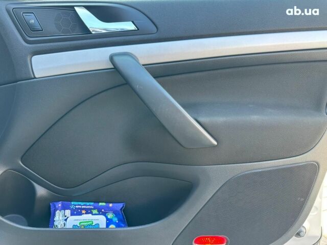 Серый Шкода Октавия, объемом двигателя 1.6 л и пробегом 227 тыс. км за 8980 $, фото 15 на Automoto.ua