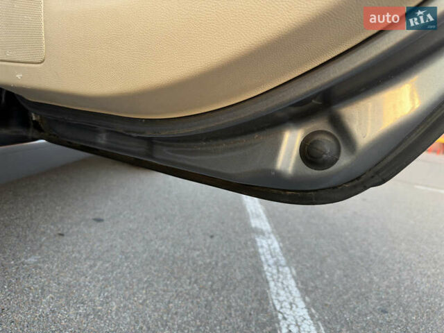 Серый Шкода Октавия, объемом двигателя 1.6 л и пробегом 347 тыс. км за 7100 $, фото 10 на Automoto.ua