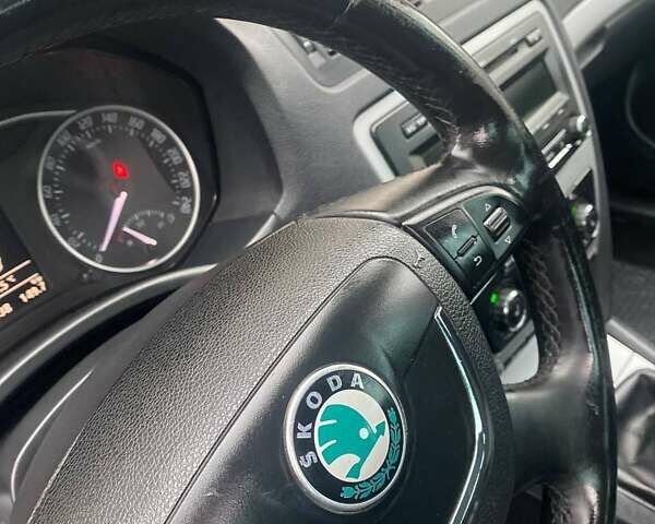 Серый Шкода Октавия, объемом двигателя 1.97 л и пробегом 200 тыс. км за 9500 $, фото 28 на Automoto.ua