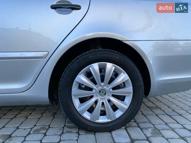 Серый Шкода Октавия, объемом двигателя 1.6 л и пробегом 225 тыс. км за 7999 $, фото 32 на Automoto.ua