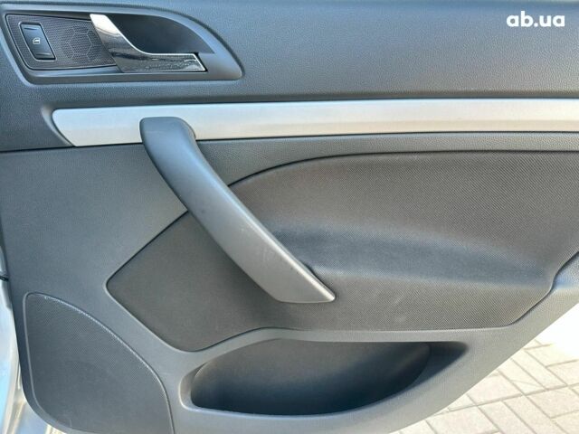 Серый Шкода Октавия, объемом двигателя 1.6 л и пробегом 227 тыс. км за 8980 $, фото 14 на Automoto.ua